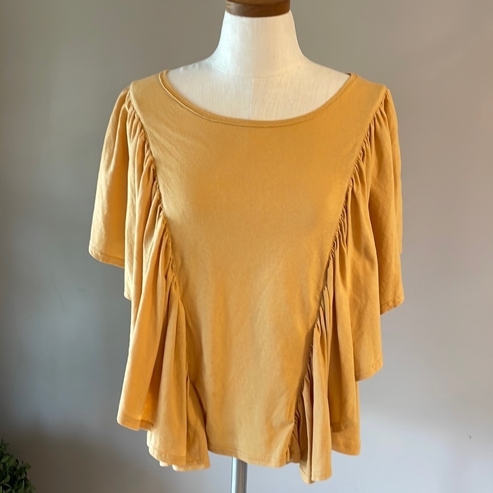 UMGEE short sleeve top full RUFFLED overlay SIDES golden 100% cotton boho vibe M